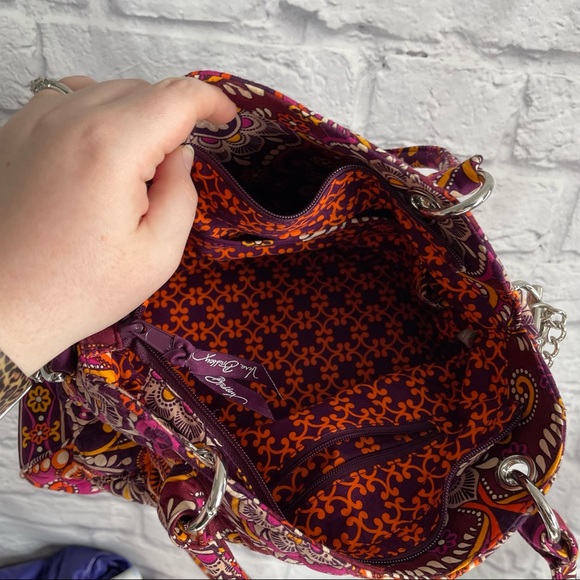 PREOWNED VERA BRADLEY PINK RED ORANGE PAISLEY CHAIN ACCENT PURSE BAG - Picture 5 of 5